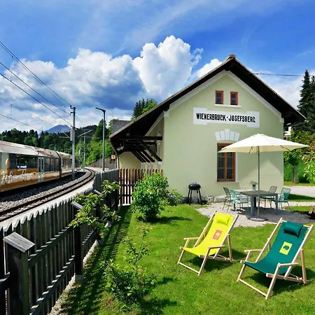 Urlaub Am Bahnhof * Annaberg